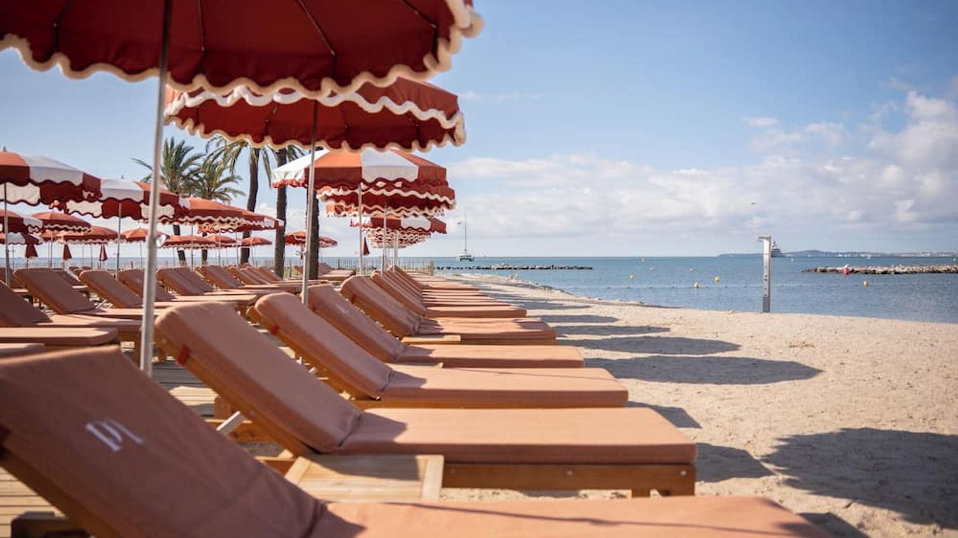 هوليداي ان نيس - بورت سانت لوران