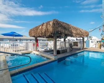 Oceanic Hotel & Barefoot Tiki Bar - ווילדווד - בריכה