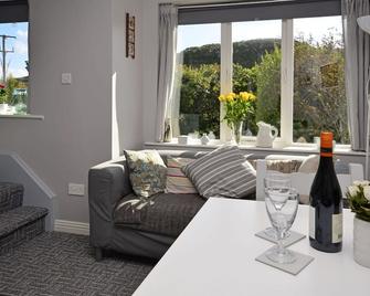 Cottage 315 - Clifden - 克利夫登 - 客廳