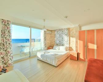 Denize sifir - Cesme - Bedroom