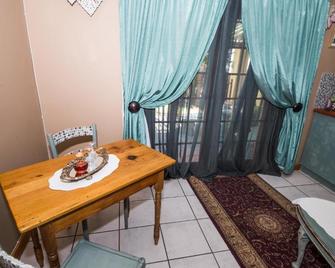 Tarentaalrand Guesthouse - Upington - Essbereich