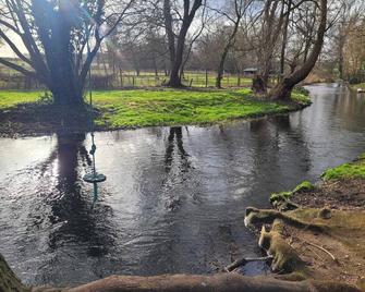 17th-Century1Bed Studio PetsOk Garden Wifi - Retford - Outdoor view