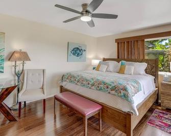 Marjorie's Kauai Inn - Lawai - Bedroom