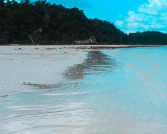 Centro By Orchardz Hotel - Batam - Beach