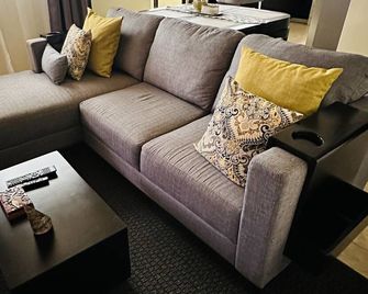 Senderos Apartment, Self Check-In, Aeropuerto Sjo - Río Segundo - Sala de estar