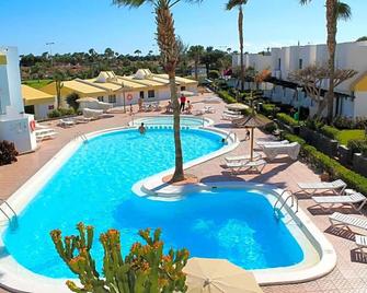 Capri - Maspalomas - Basen