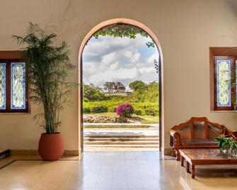 Mayaland Hotel And Bungalows - Chichen Itza - Lobby
