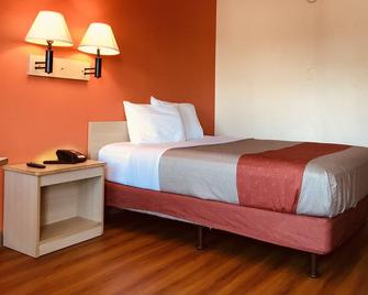 Travelodge by Wyndham Madison Heights MI - Madison Heights - Chambre