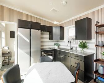 North Fork Cottages & Rv Resort - Greenport - Kitchen