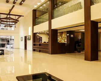 Hotel Delite Grand - Jabalpur - Lobby