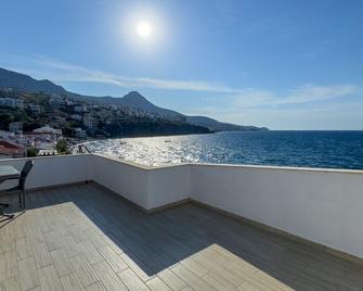 Rota Hotel - Karaburun - Balcony
