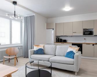 Forenom Serviced Apartments Pori Antinkatu - Pori - Living room