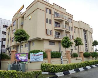 Le Real Hotel - Lekki - Edificio