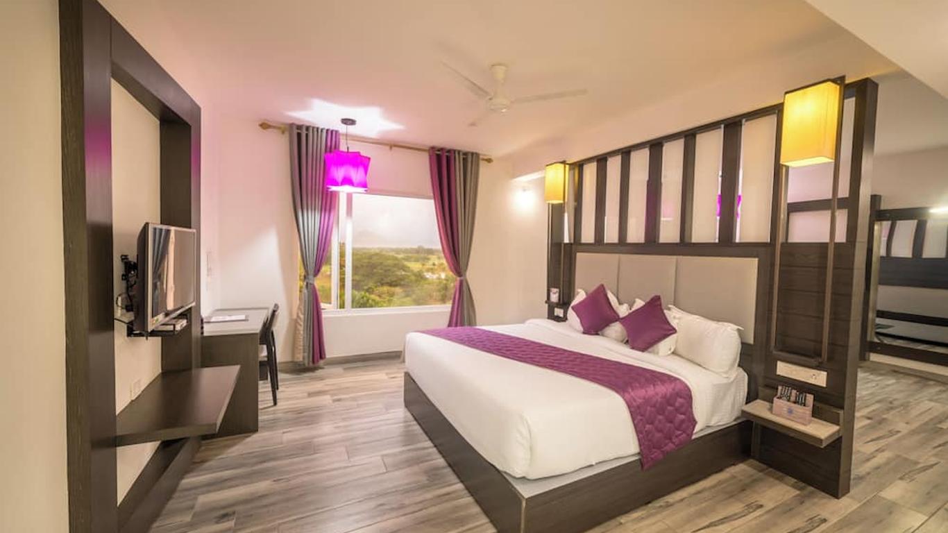 Hotel Visakka Palani