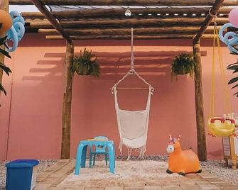 Valle da Benção Pousada - צ'פאדה דוס גימארס - פטיו