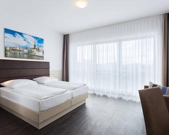 Viva Hotel Lübeck - Lübeck - Bedroom