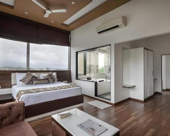 Aveda Diwatel - Lonavala - Bedroom