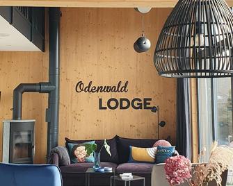 5 Odenwald Lodge with infrared sauna and 'Haus Purpur' e-charging station - Reichelsheim - Living room