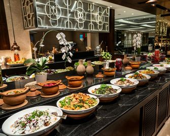 Intercontinental Hotels Bahrain By IHG - מאנאמה - בופה