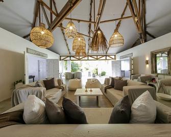 Buena Vida Resort And Spa - Daanbantayan - Salon