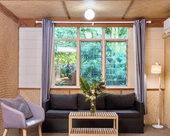 Tallow Beach Motel - Byron Bay - Olohuone