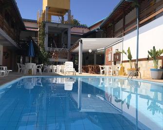 Hotel e Pousada Pouso54 - อูบาตูบา - สระว่ายน้ำ