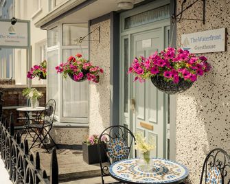 The Waterfront - דינגל - פטיו