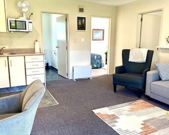 Heritage Park Lodge - Haast - Pokój dzienny