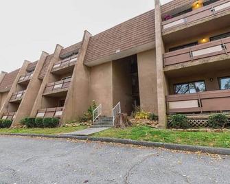 Cozy 2-Bedroom Getaway in East Ridge, Chattanooga - Chattanooga - Building
