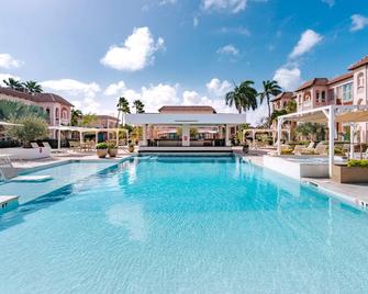Caribbean Palm Village Resort - Noord - Pool