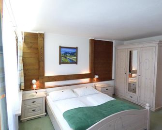 Panoramahotel - סט יוהאן אין טירול - חדר שינה