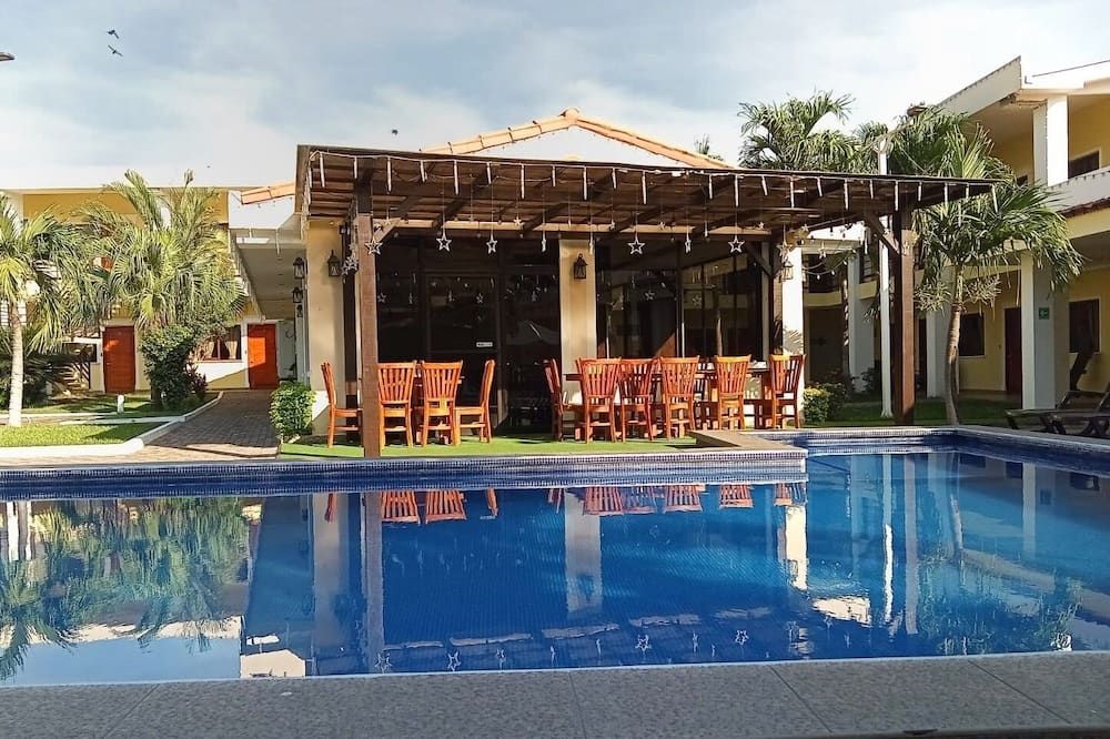 Hotel Maria Ofelia - San Luis Talpa - Piscina