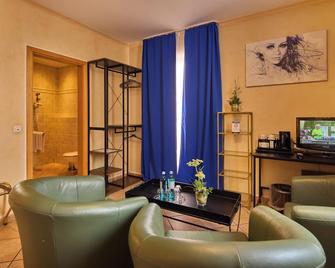 Trip Inn Posthotel Düren - Düren - Wohnzimmer