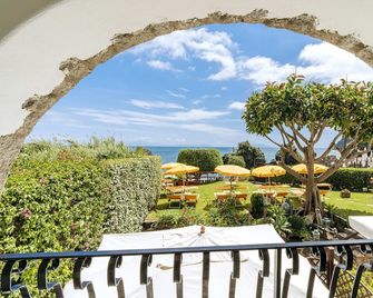 Gardenia Mare Apartments | 2br Seafront & Panoramic Beachfront Suite - Ischia - Balkon