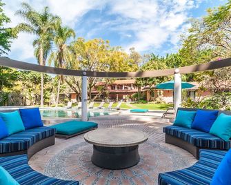 Unique, Hacienda Style. Unforgettable Experience, Up To 26 Persons, 11 Suites - Temixco - Patio