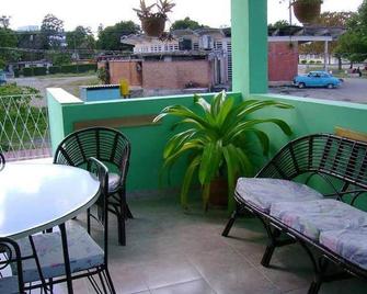 Casa Bertha Y Fidel - La Havane - Balcon