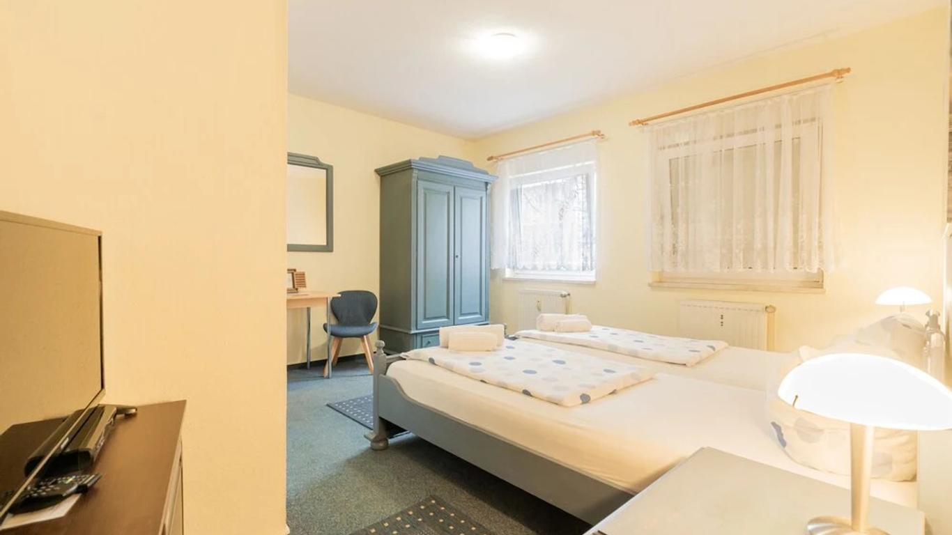Hotel Dori's 108