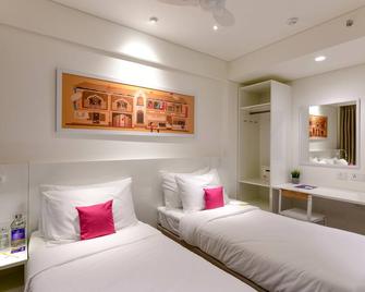 Centro - Pune - Habitación