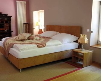 Haus Keppelborg: Zi Antonia Mit Kirchpla - Heek - Habitación