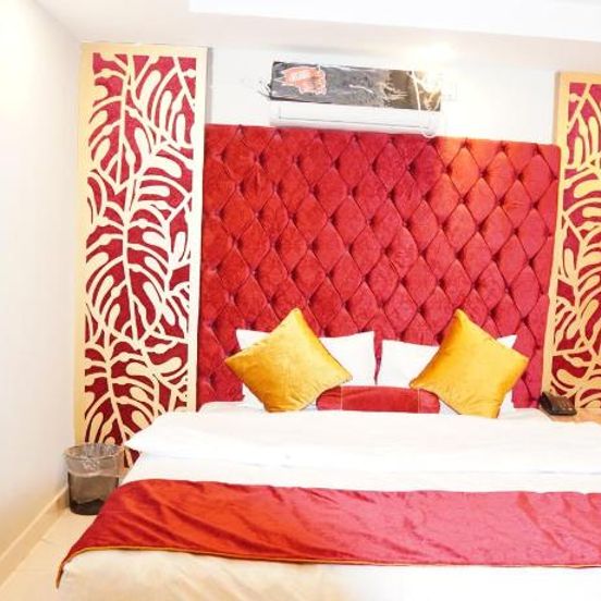 Nuva Hotel-Dha 2 image 1