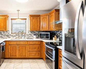 Lynn Haven 3br - Private Pool & Fenced Yard - Lynn Haven - Cocina