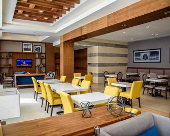 Hampton Inn by Hilton Piedras Negras - Piedras Negras - Restaurante