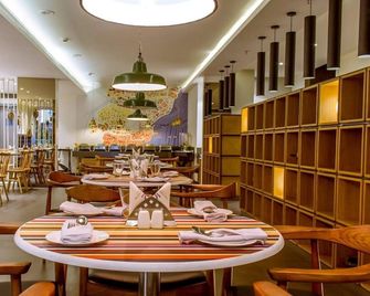 The Port Hotel - Vishakhapatnam - Restaurante
