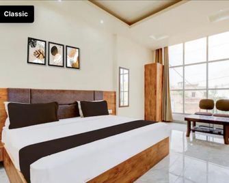 Hotel O Dream Inn - Alwar - Slaapkamer