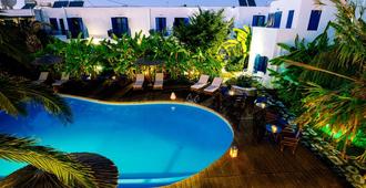 卡薩羅馬酒店 - 帕羅斯島 - 帕羅奇亞 - 游泳池