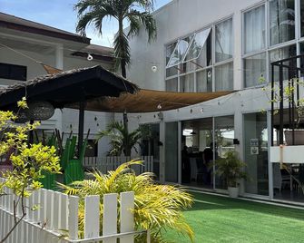 Seabird International Resort - Boracay