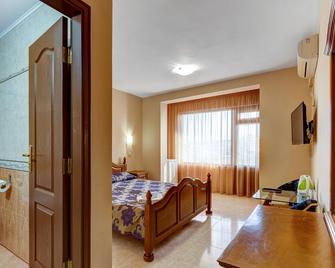 Hotel Chuchulev - Sozopol - Kamar Tidur
