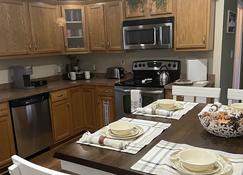 Cozy Cottage Minutes Away From The Artpark, Fishing Pier, Niagara River , - Lewiston - Cocina