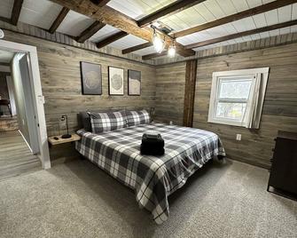 Peak's Paradise - Cortland - Bedroom