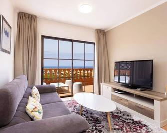 Eden Rentals Elite Palace Suites - Adeje - Living room
